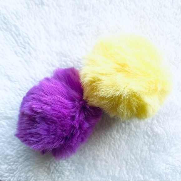 NEW Bath & Body Works Forever Sunshine Body Cream (8 oz) + 2 Pompom Keychains - Picture 6 of 6